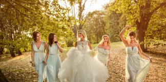 Ce rochii de nunta sa alegi pentru domnisoarele de onoare Rochii de nunta - domnișoare de onoare