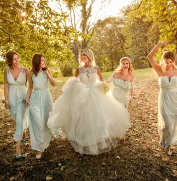 Ce rochii de nunta sa alegi pentru domnisoarele de onoare Rochii de nunta - domnișoare de onoare