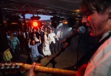 Nunta cu formație sau DJ? Sau ambele? Nunta cu formație sau DJ? Sau ambele?