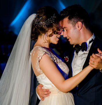 Viliana și Emil, o poveste de dragoste pasională plecată de la o pălărie