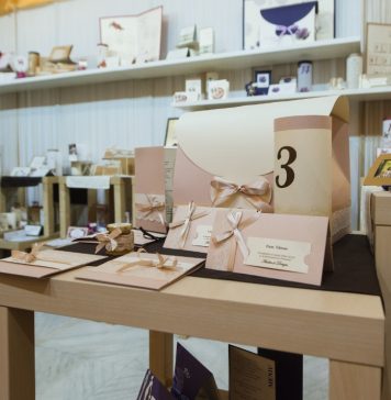 5 lucruri care sa nu lipseasca de pe orice invitatie de nunta invitatie de nunta