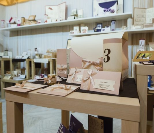 5 lucruri care sa nu lipseasca de pe orice invitatie de nunta invitatie de nunta