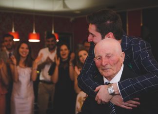 Bunici la nunta surprinsi în 25 de imagini induiosatoare bunici la nunta