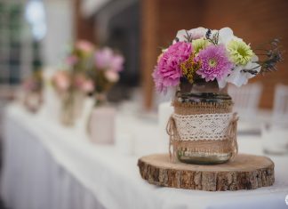 23 decoratiuni florale potrivite pentru nunta decoratiuni florale