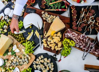 Meniu sau bufet suedez la nuntă? Avantaje și dezavantaje Meniu sau bufet suedez la nuntă? Avantaje și dezavantaje