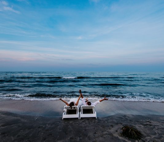 5 lucruri pe care sa NU le iei cu tine in luna de miere luna de miere