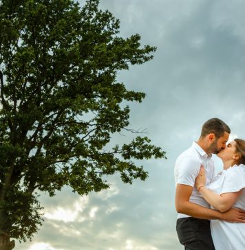 De ce ar trebui sa investim intr-o sedinta foto de logodna sedinta foto de logodna