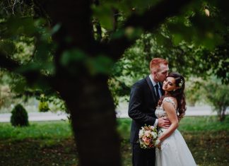 Nunta rustica de basm intr-o poenita de castel la Domeniul Lupas nunta rustica