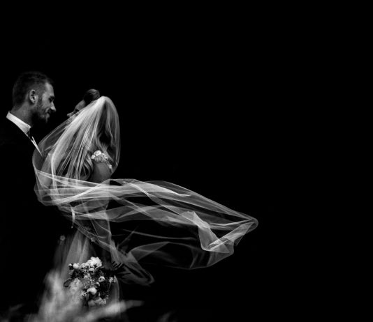 30 de fotografii artistice de nunta in nuante puternice de alb si negru fotografii artistice de nunta