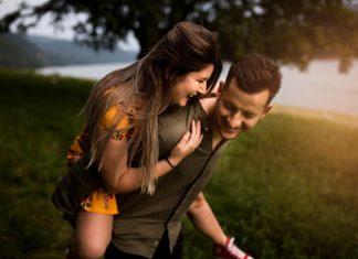 Sedinte foto de cuplu prezentate in 30 de imagini minunate Sedinte foto de cuplu prezentate in 30 de imagini minunate