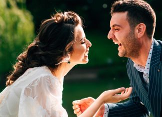 Cum sa scrii un discurs de nunta amuzant Cum sa scrii un discurs de nunta amuzant