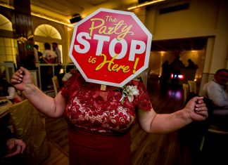 Petrecerea nuntii in 25 de imagini pline de viata realizate de fotografii romani 25 de imagini spectaculoase de la petrcerea nuntii