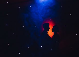 Nunta vintage in culori auriu, alb si roz pal la Ramada din Sibiu Nunta vintage in culori auriu, alb si roz pal la Ramada din Sibiu