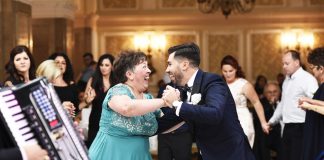 25 de melodii de nunta potrivite pentru dansul cu mama ta 25 de melodii de nunta pentru dansul cu mama ta