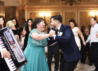 25 de melodii de nunta potrivite pentru dansul cu mama ta 25 de melodii de nunta pentru dansul cu mama ta