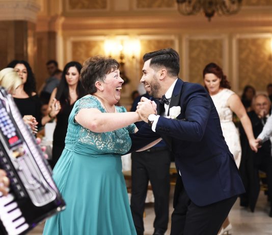 25 de melodii de nunta potrivite pentru dansul cu mama ta 25 de melodii de nunta pentru dansul cu mama ta