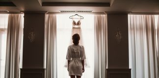 Cum sa ai grija de rochia de mireasa. Top 6 sfaturi Cum sa ai grija de rochia de mireasa. Top 6 sfaturi