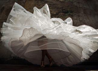 Cu crinolina sau fara crinolina la rochia de mireasa? Cu crinolina sau fara crinolina la rochia de mireasa