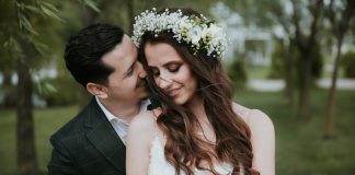 Coronita de mireasa din flori naturale. Cum alegi cele mai potrivite flori Coronita de mireasa din flori naturale. Cum alegi cele mai potrivite flori