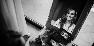 Machiajul sub mască. Cum îl faci să reziste – sfaturi de la make-up artiști Machiajul sub mască. Cum îl faci să reziste - sfaturi de la make-up artiști