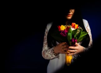 Cum să-ți faci singură buchetul de mireasă. Ce flori să incluuuuzi Cum să-ți faci singură buchetul de mireasă. Ce flori să incluzi