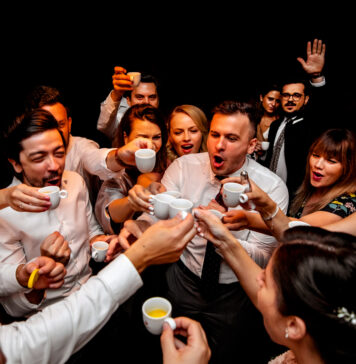 Băuturi de nuntă și cocktail-uri cu care să-ți întâmpini invitații Băuturi de nuntă și cocktail-uri cu care să-ți întâmpini invitații