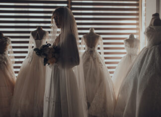 Shopping pentru rochia de mireasă: ce trebuie să iei cu tine Shopping pentru rochia de mireasă: ce trebuie să iei cu tine