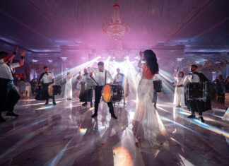 Întrebări pe care trebuie să le pui unui DJ / band de nuntă înainte de a semna contractul