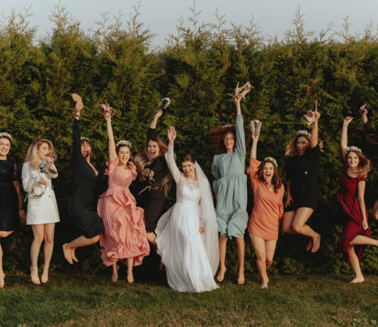 Ghid complet: câte persoane ar trebui să inviți la nuntă