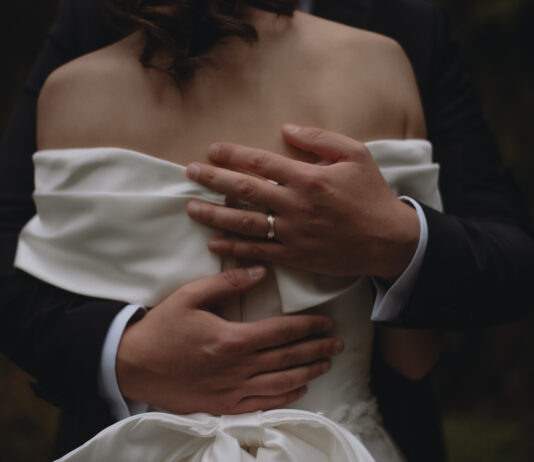 Greșeli pe care le fac viitorii miri când aleg data nunții