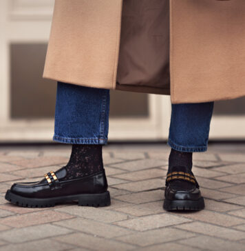 Mocasini pentru damă cu șosete – hot or not?