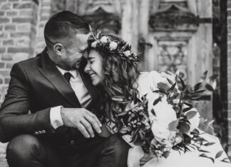 Idei de obiecte împrumutate pentru cuplurile moderne care urmează să se căsătorească