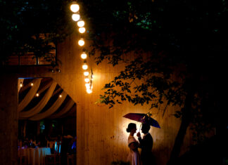 Cum integrezi Mocha Mousse, culoarea anului, 2025 în decorul nunții tale