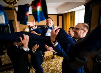 Reguli pentru alegerea domnișoarelor de onoare și a cavalerilor