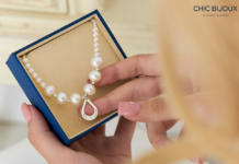 De la cererea în căsătorie la prima aniversare: cum poate o bijuterie personalizată să păstreze povestea cuplului